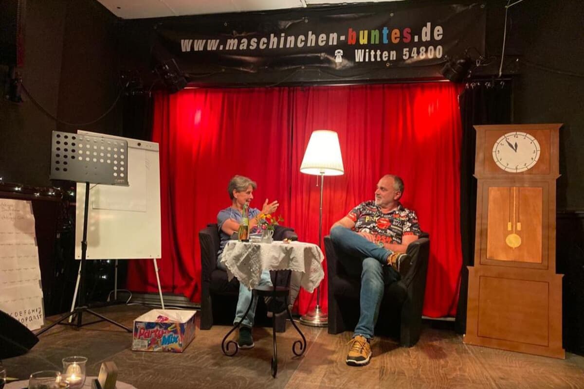 Fantasy trifft auf Familiengeschichte bei der “Buchmangel”-Lesu